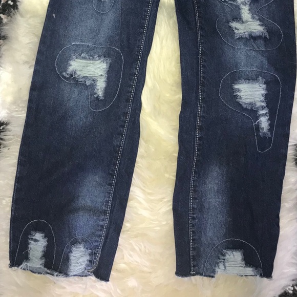 Fashion Nova cropped jeggings. Size 5. Never worn. - Picture 2 of 4